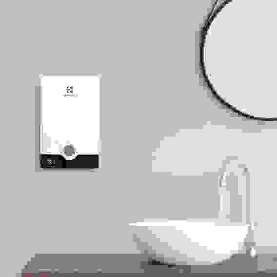 Водонагреватель проточный Electrolux NPX 8 Flow Active 2.0